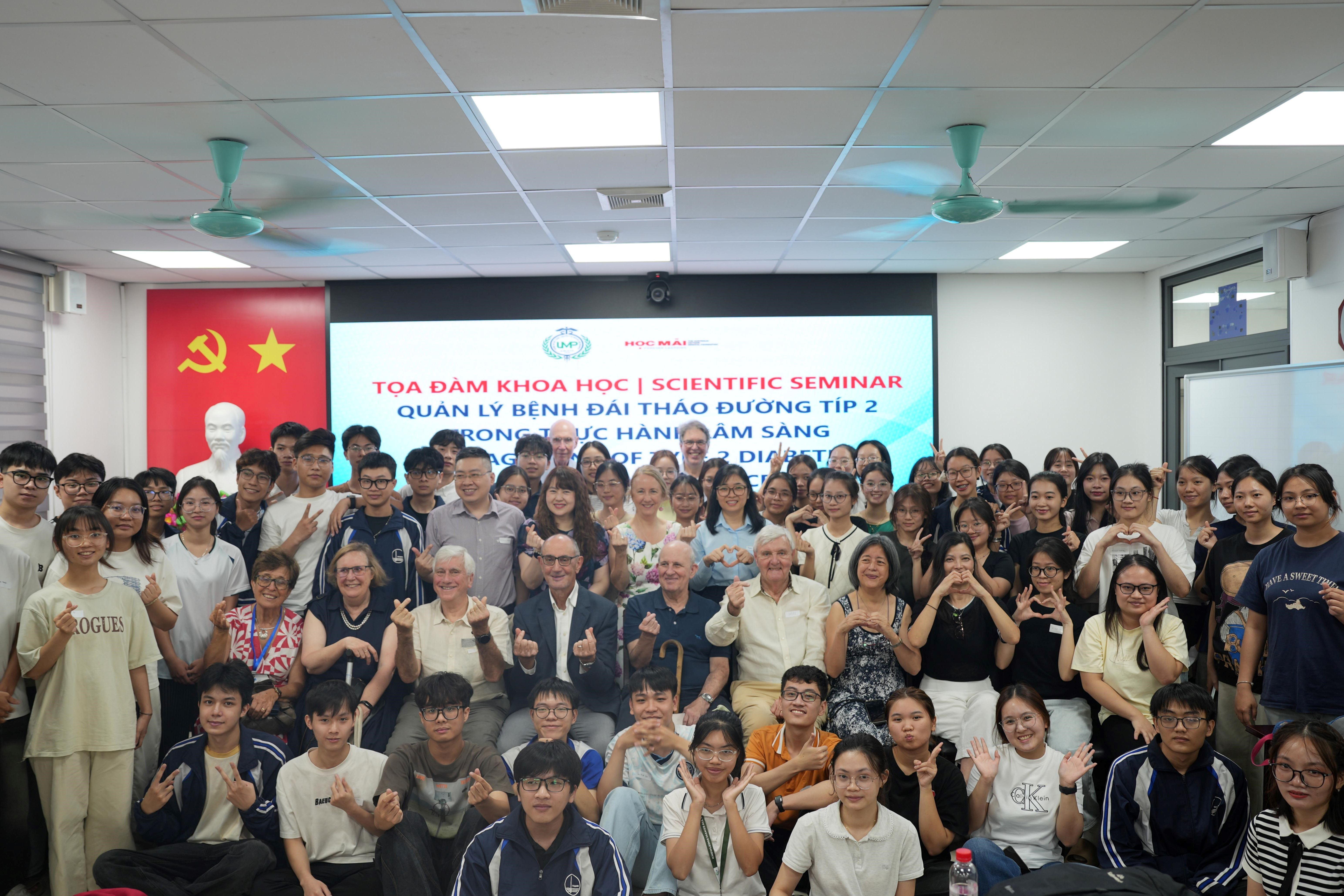 Trường Đại học Y Dược phối hợp với Tổ chức Học mãi (Úc) tổ chức toạ đàm khoa học 